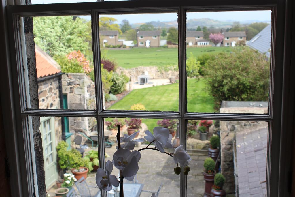 Market Cross Guest House Belford Esterno foto